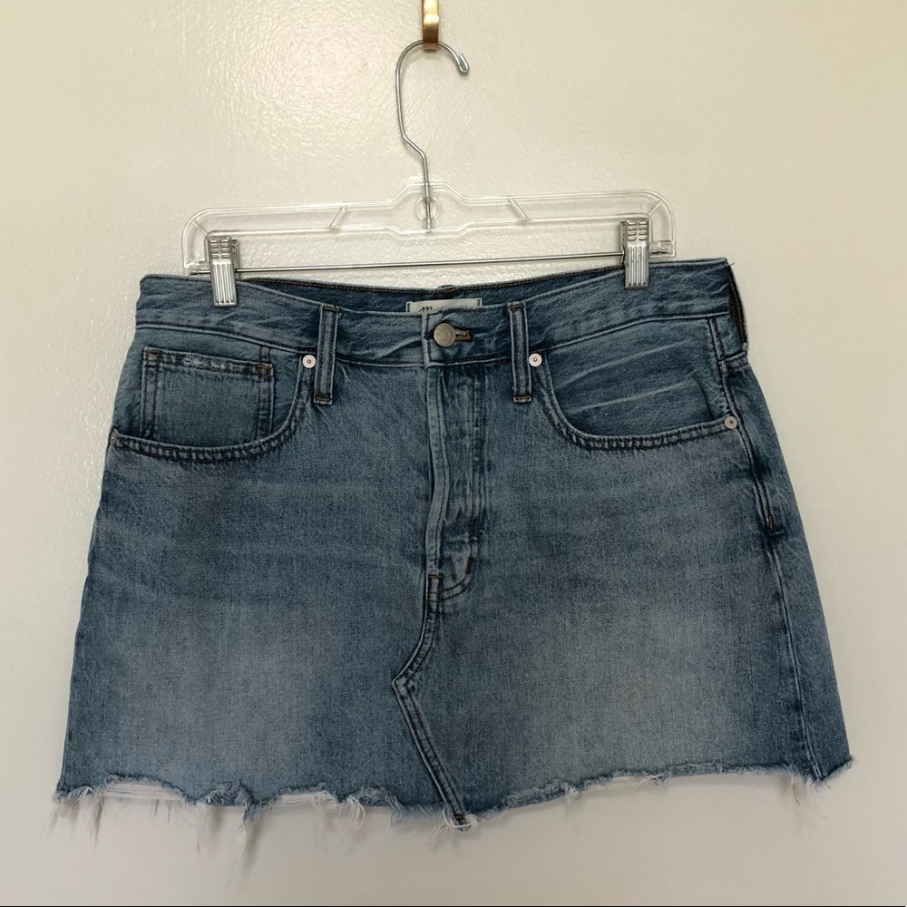 Madewell Rigid Denim Relaxed Mini Skirt in Rosehill Wash 29